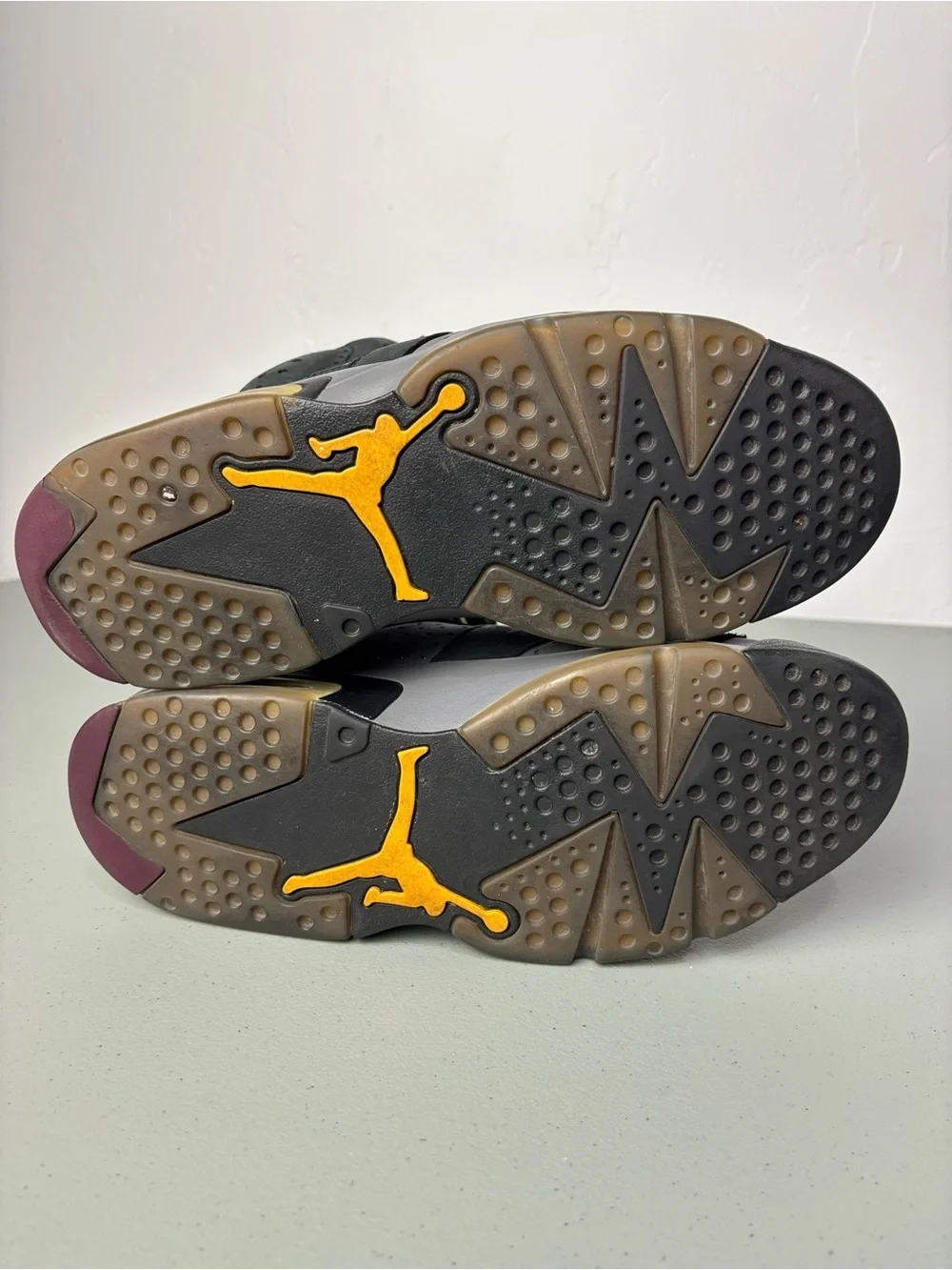 Jordan 6 Retro Bordeaux Men's Athletic Basketball Sneakers 11 Black Gray